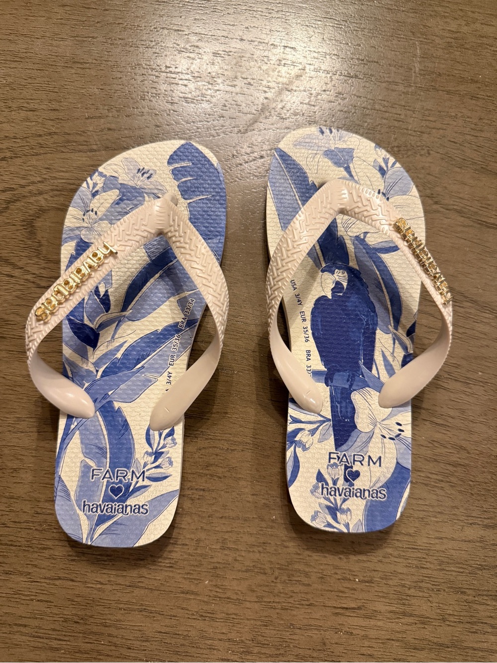 Havaianas x Farm Rio blue botanical parrot print flip flops 3/4Y kids EUR 35/36